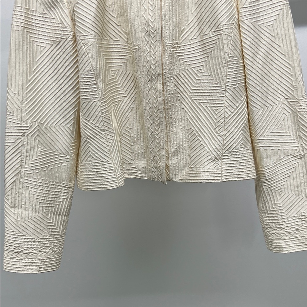 Chic Cream Textured Jacket - Picture 3 of 4